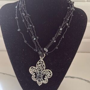 Costume jewelry woman’s necklace